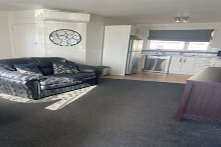 Photo of property in 4/102 Springfield Road, St Albans, Christchurch, 8014