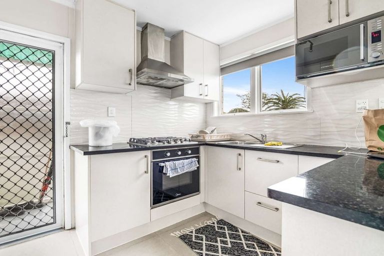 Photo of property in 1/126 Porchester Road, Papakura, 2110