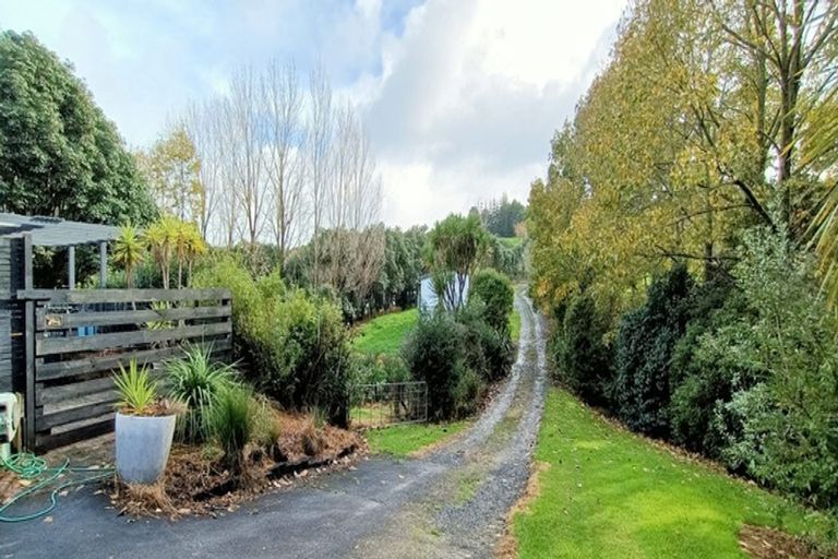 Photo of property in 13 Terry Smyth Drive, Kumeu, 0892