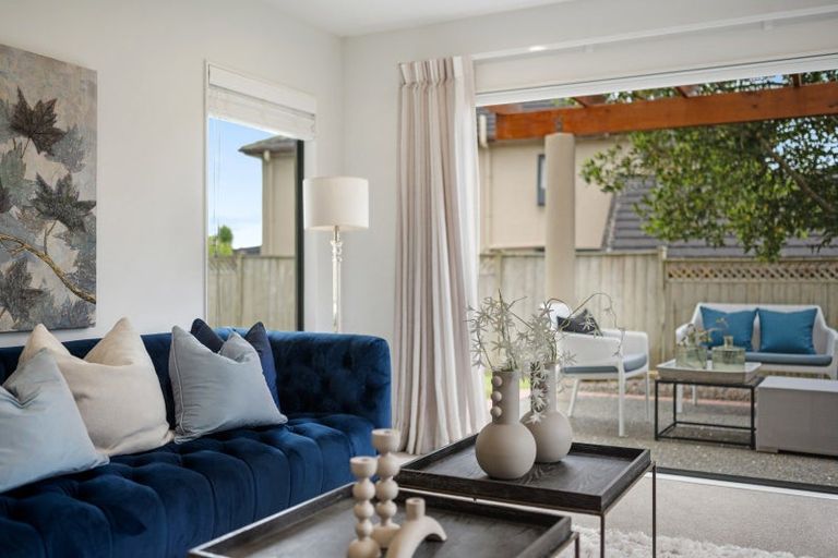 Photo of property in 37 Westerham Drive, Dannemora, Auckland, 2016