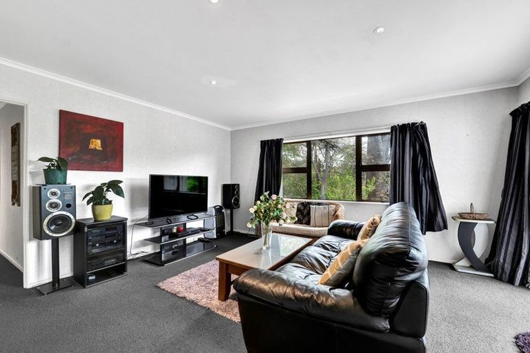 Photo of property in 10 Clawton Street, Westown, New Plymouth, 4310