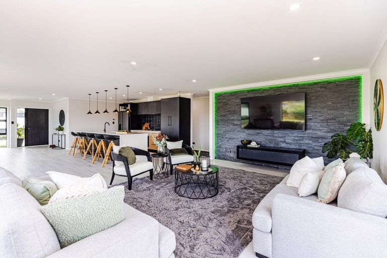 Photo of property in 5 Golf Vue Place, Castlecliff, Whanganui, 4501