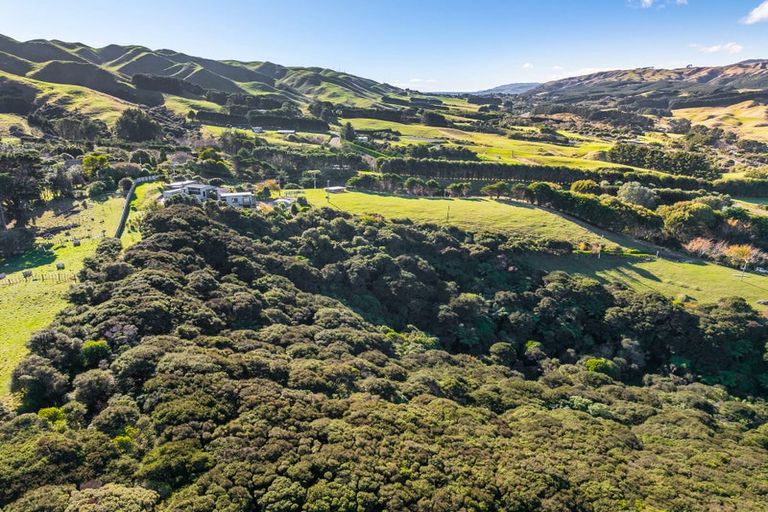 Photo of property in 3 Coroglen Rise, Pukerua Bay, 5026
