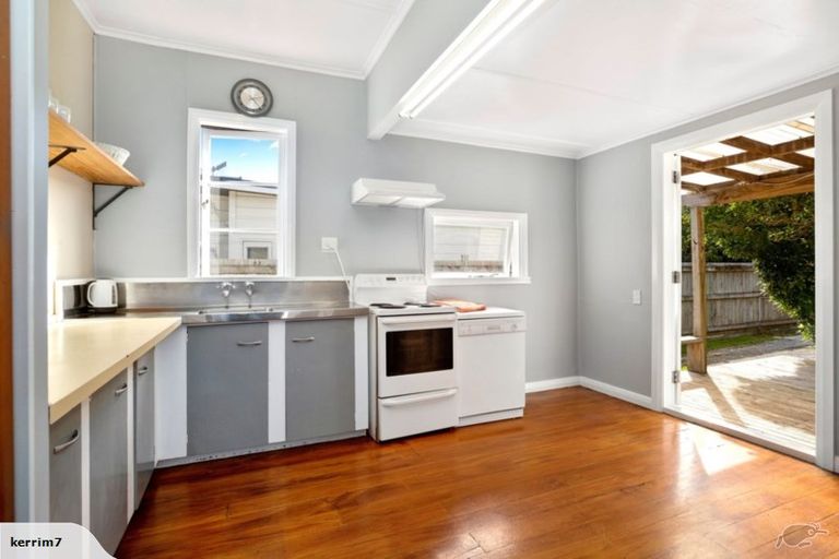 Photo of property in 7 Huia Street, Petone, Lower Hutt, 5012