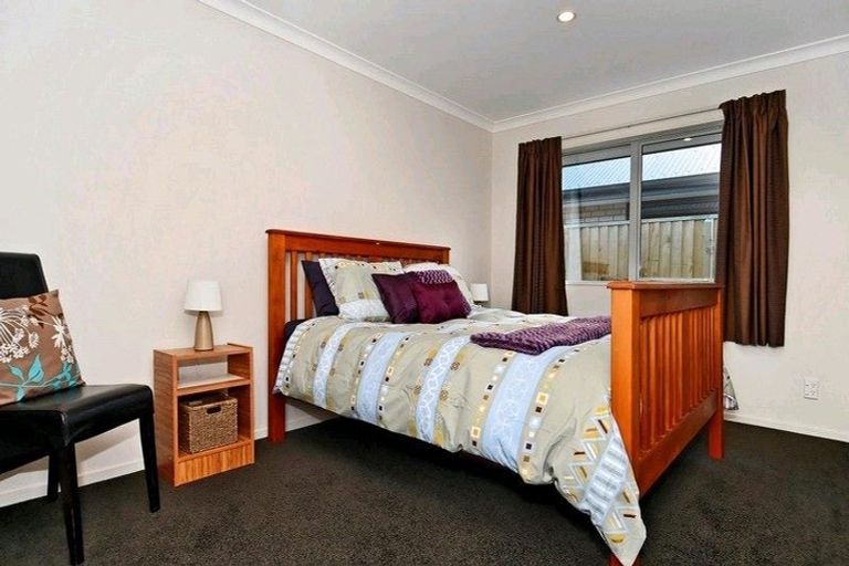 Photo of property in 36 Little Oaks Drive, Yaldhurst, Christchurch, 8042