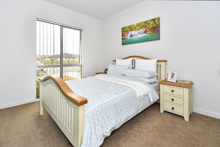 Photo of property in 28 Ancroft Street, Papakura, 2110