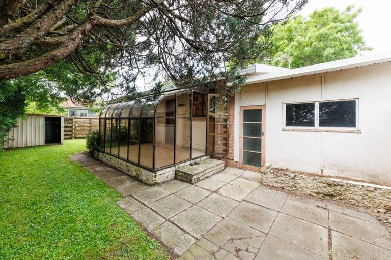 Photo of property in 2 Adams Place, Kelvin Grove, Palmerston North, 4414