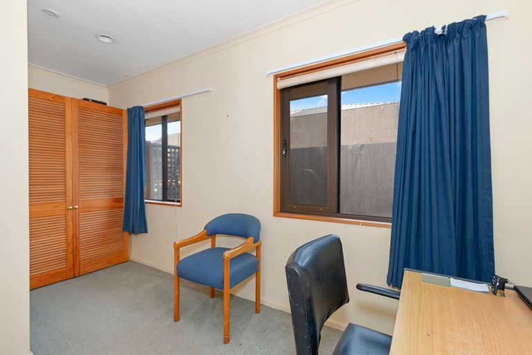 Photo of property in 2/57 Tennyson Street, Sydenham, Christchurch, 8023