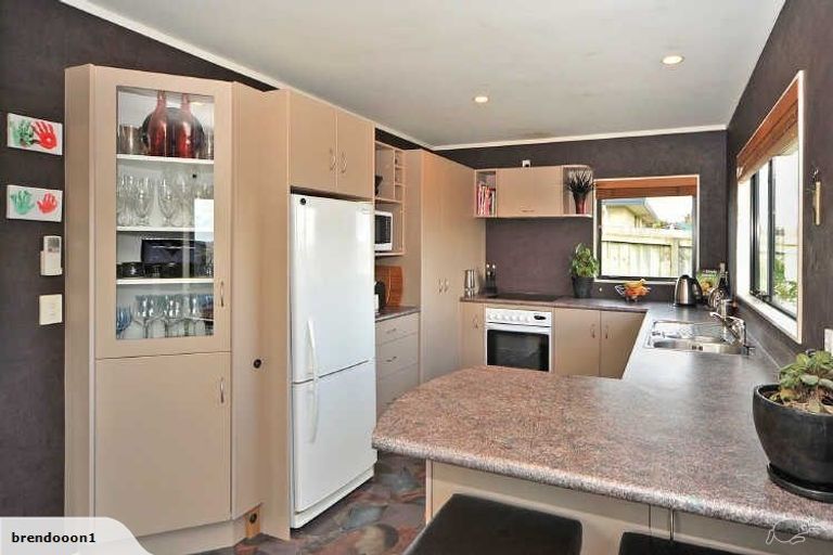 Photo of property in 75 Parnell Heights, Kelvin Grove, Palmerston North, 4414
