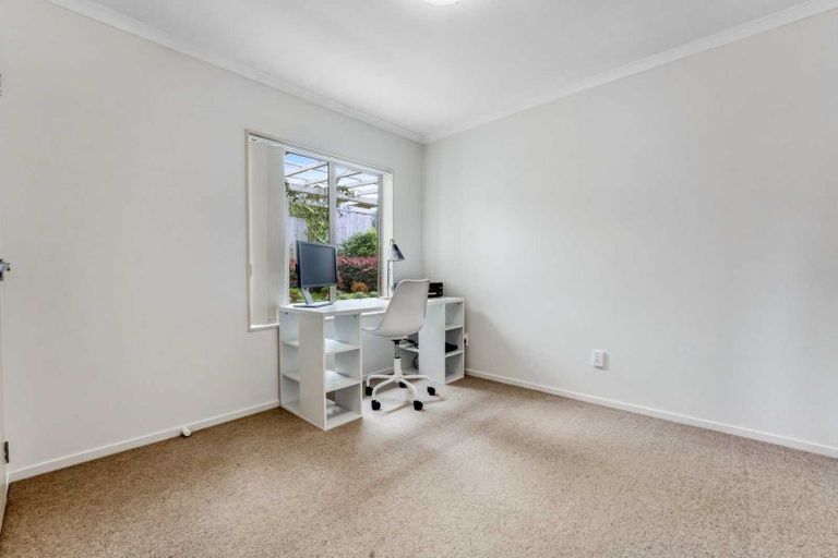 Photo of property in 31b Westglen Place, Ranui, Auckland, 0612