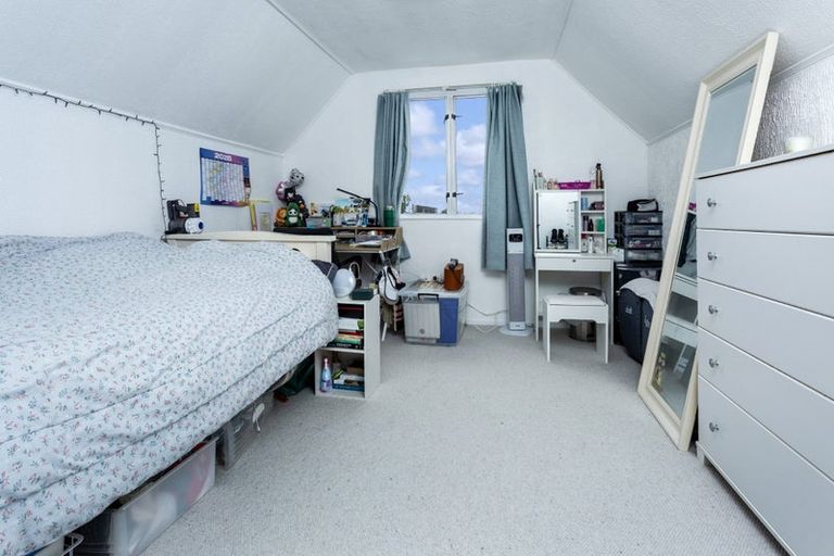 Photo of property in 8 Athena Drive, Totara Vale, Auckland, 0629