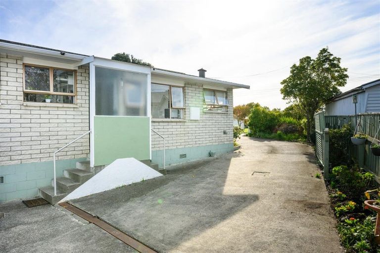 Photo of property in 21 Flower Street, Bulls, 4818