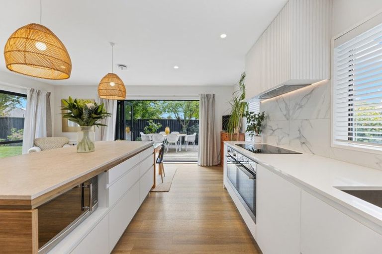 Photo of property in 69 Regency Crescent, Redwood, Christchurch, 8051