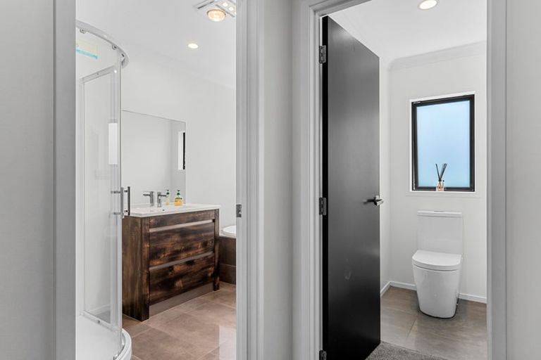 Photo of property in 22 Harbour View Road, Onerahi, Whangarei, 0110