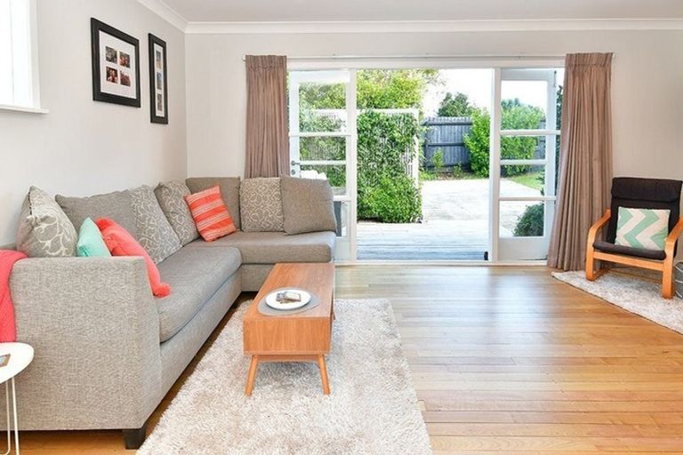 Photo of property in 57 Rosedale Road, Pinehill, Auckland, 0632