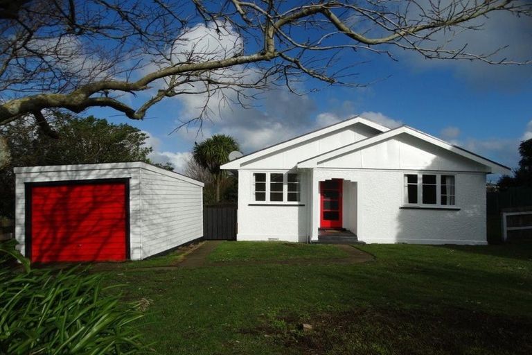 Photo of property in 80 South Road, Manaia, 4612