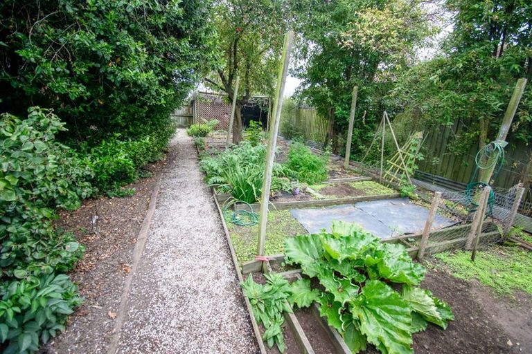 Photo of property in 58 Momorangi Crescent, Redwood, Christchurch, 8051