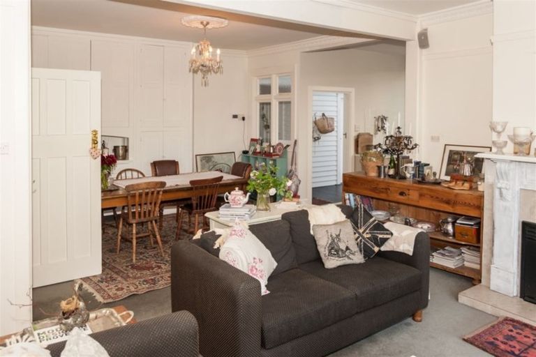 Photo of property in 134 Hackthorne Road, Cashmere, Christchurch, 8022