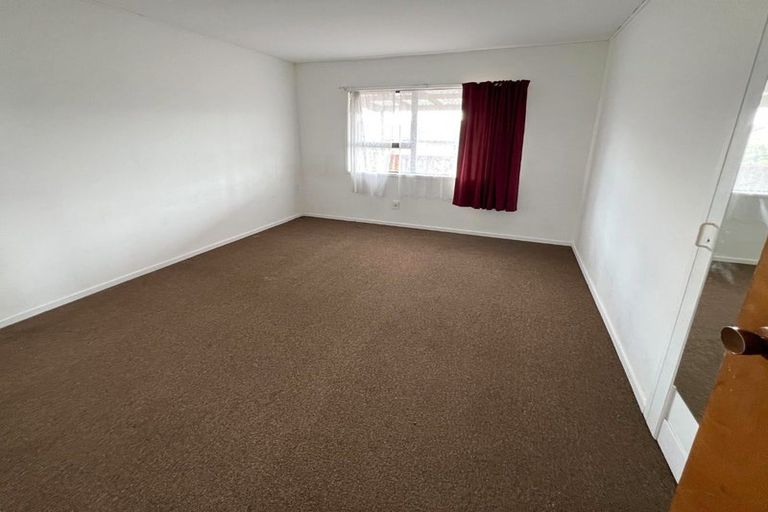 Photo of property in 8 Southview Place, Wattle Downs, Auckland, 2102