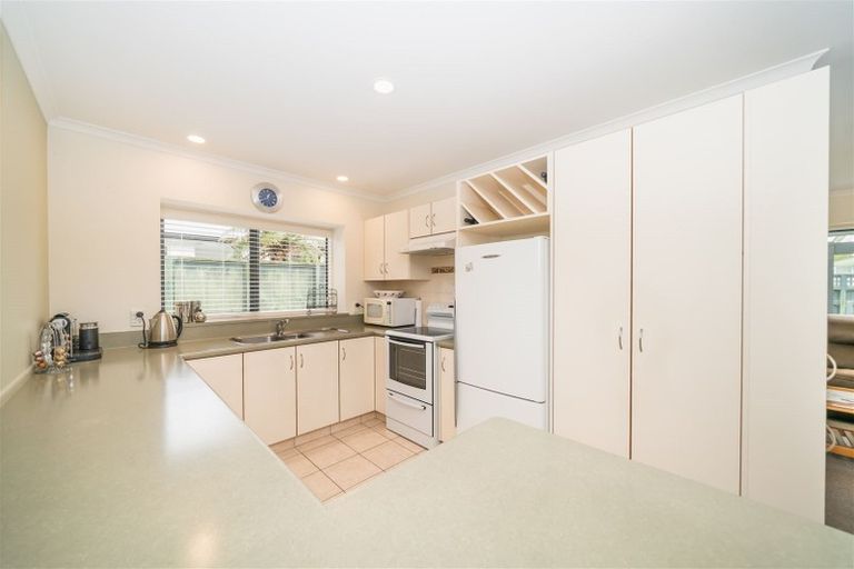 Photo of property in 19 Long Melford Road, Awapuni, Palmerston North, 4412