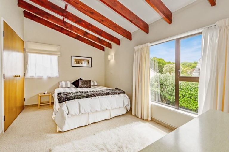 Photo of property in 42 Awanui Drive, Waikanae, 5036