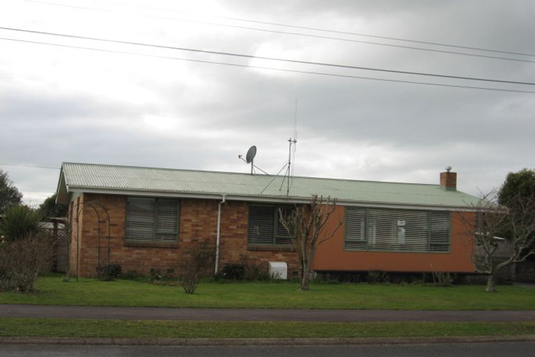 Photo of property in 27 Vesty Avenue, Hillcrest, Hamilton, 3216