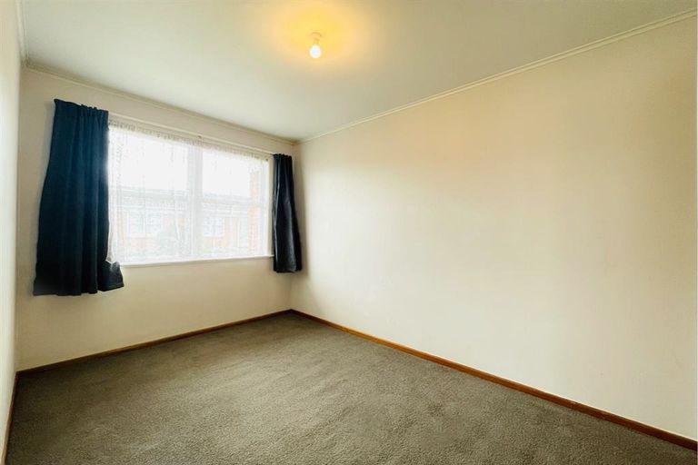 Photo of property in 1/42-44 Opaheke Road, Opaheke, Papakura, 2113