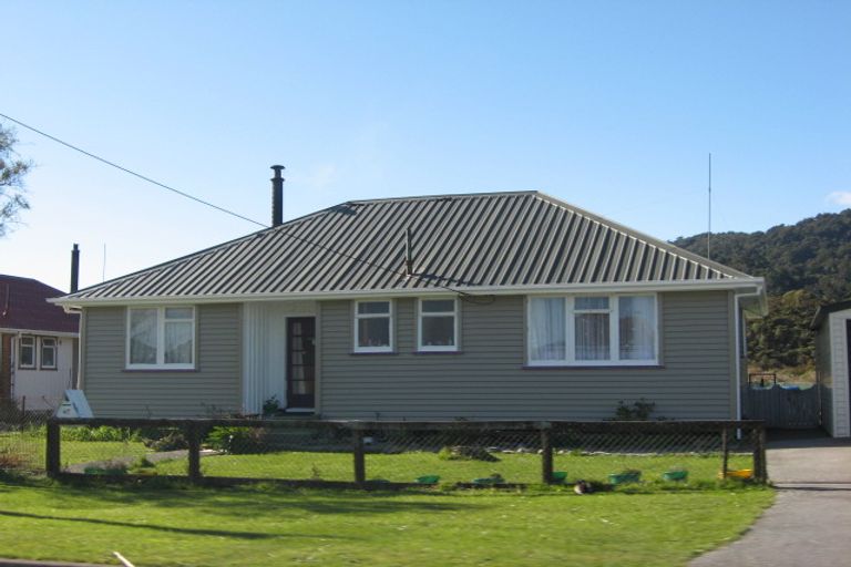 Photo of property in 47 Monro Street, Cobden, Greymouth, 7802