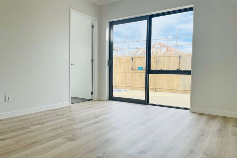 Photo of property in 54 Godfrey Drive, Orewa, 0931