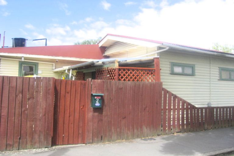Photo of property in 2 Norwood Street, Beckenham, Christchurch, 8023