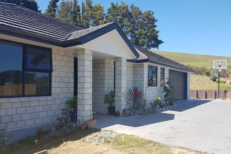 Photo of property in 28 Kirikiri Stream Lane, Woodhill, Whangarei, 0110