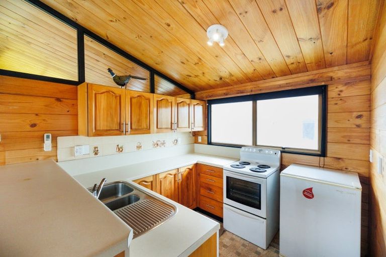 Photo of property in 17 Lockhart Avenue, Milson, Palmerston North, 4414