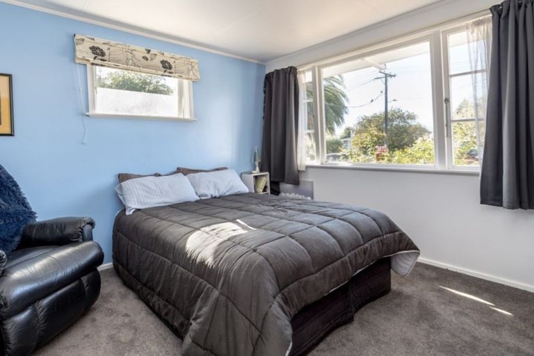 Photo of property in 11 Madden Place, Solway, Masterton, 5810