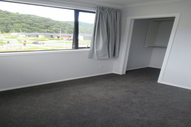 Photo of property in 28 Dahl Drive, Wallaceville, Upper Hutt, 5018
