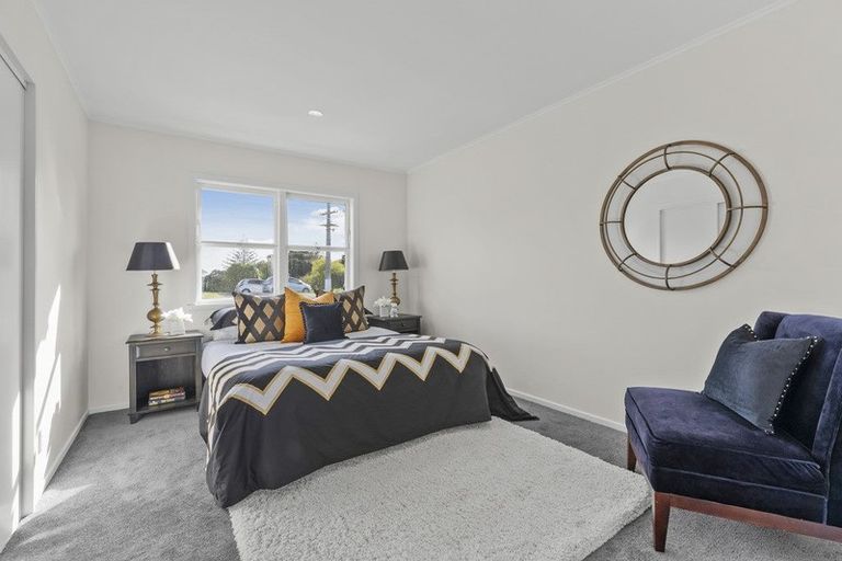 Photo of property in 1/57 Coronation Road, Hillcrest, Auckland, 0627