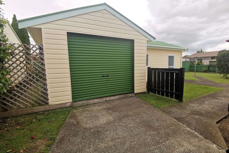 Photo of property in 22 Weld Street, Cambridge, 3434