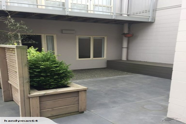 Photo of property in Luxford Villas, 115/72 Herald Street, Berhampore, Wellington, 6023