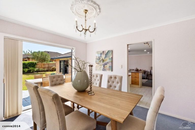 Photo of property in 5 Coleraine Place, East Tamaki, Auckland, 2016