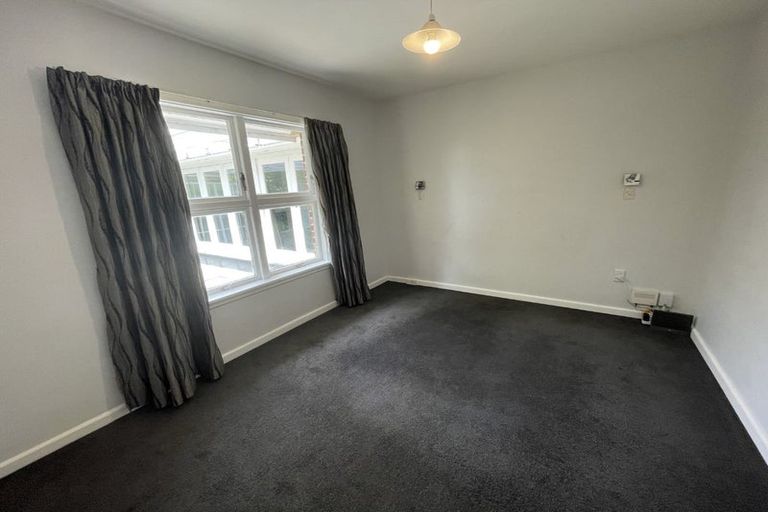 Photo of property in 9 Hampton Place, Burnside, Christchurch, 8053