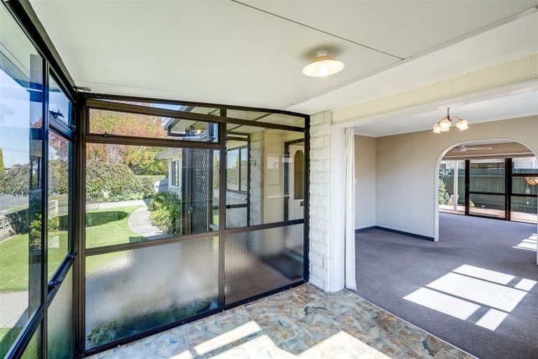 Photo of property in 1/52 Avondale Road, Taradale, Napier, 4112