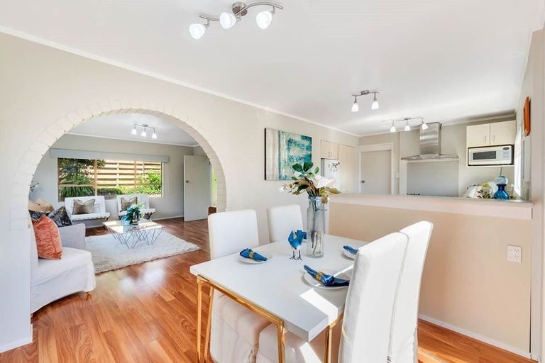 Photo of property in 1/14 Thelma Crescent, Torbay, Auckland, 0630