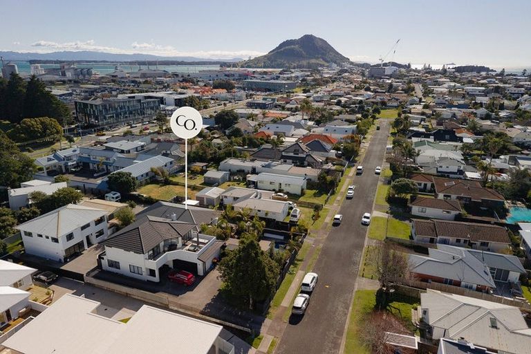 Photo of property in 26 Riverton Road, Mount Maunganui, 3116