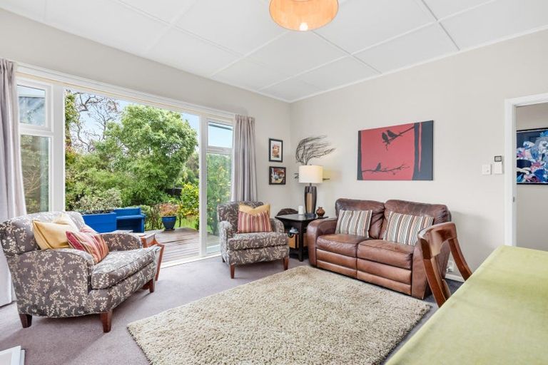 Photo of property in 356 Cambridge Terrace, Naenae, Lower Hutt, 5011