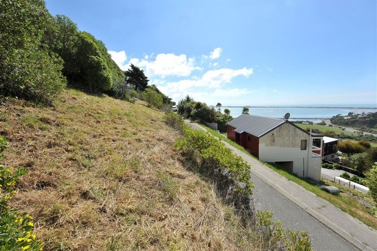Photo of property in 4 La Costa Lane, Mount Pleasant, Christchurch, 8081