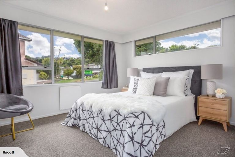 Photo of property in 82 Tweed Road, Papakowhai, Porirua, 5024