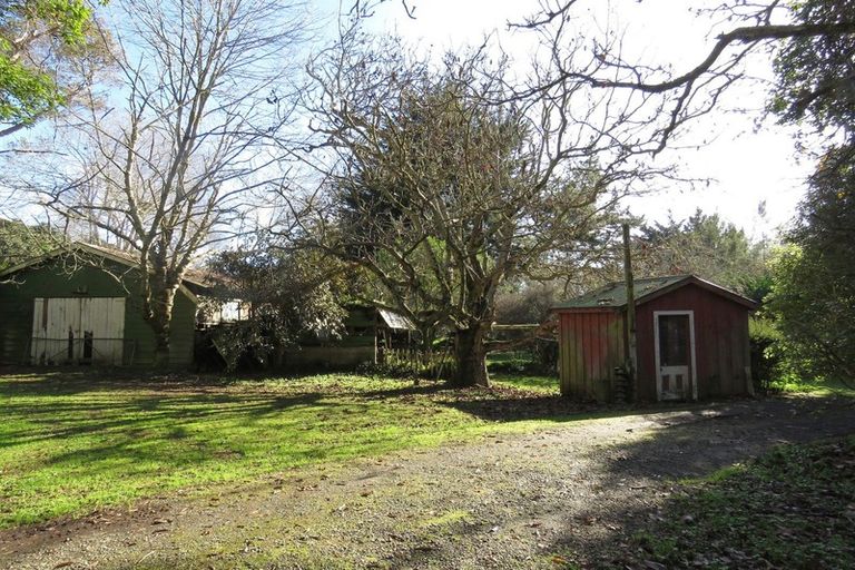 Photo of property in 25 Heatherlea Road East, Levin, 5571