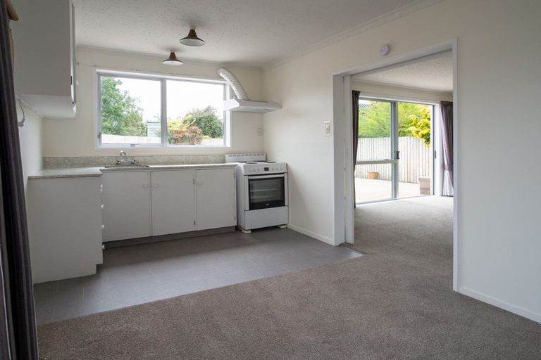 Photo of property in 3/172a Harewood Road, Papanui, Christchurch, 8053