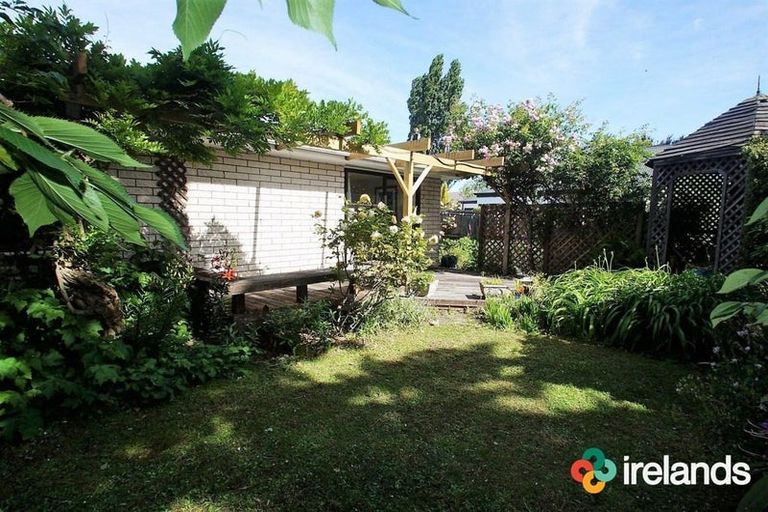 Photo of property in 1/103 Withells Road, Avonhead, Christchurch, 8042