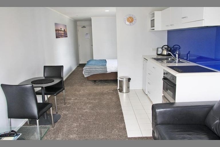 Photo of property in Waldorf Bankside Apartments, 4e/8 Bankside Street, Auckland Central, Auckland, 1010