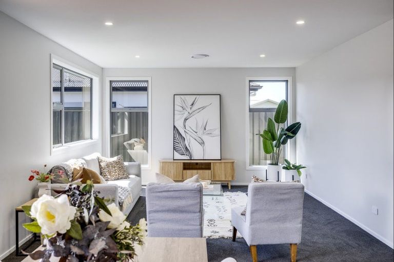 Photo of property in 18 Whangaehu Place, Te Awa, Napier, 4110